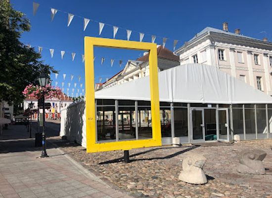 estonia/setomaa/attraction/ng-yellow-window