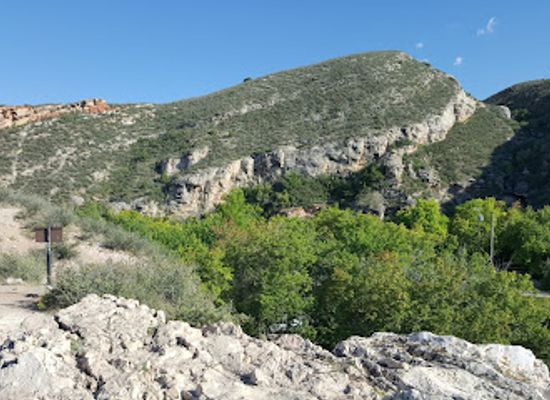 wyoming/wind-river-range/attraction/ayres-natural-bridge-park