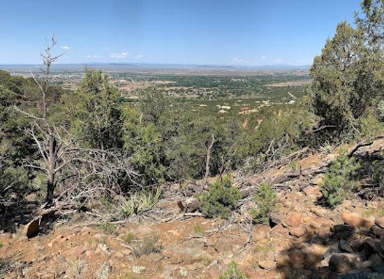 new-mexico/taos/attraction/devisadero-loop-trail-108-trailhead