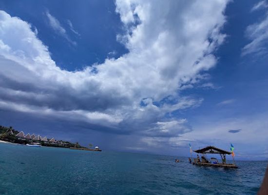 philippines/panglao-island/attraction/everbee-floating-cottages