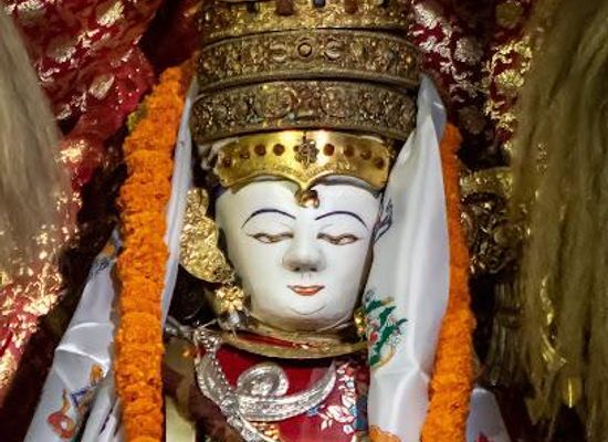 nepal/patan/attraction/seto-machhindra-nath-temple