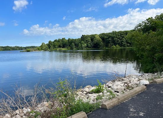 missouri/little-dixie/attraction/little-dixie-lake-conservation-area