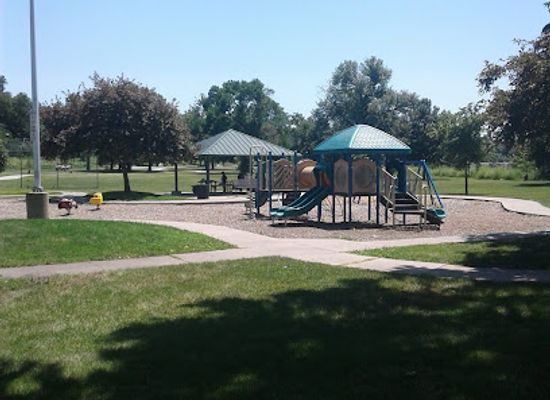 iowa/central-iowa/attraction/birdland-park