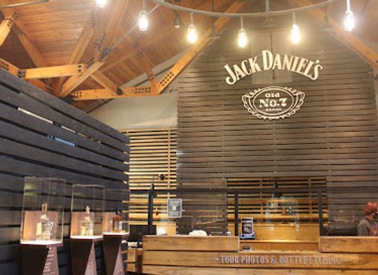 tennessee/jack-daniel-s-distillery/attraction/jack-daniel-s-distillery-visitor-center