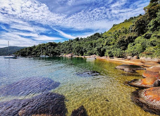 brazil/serra-da-bocaina-national-park/attraction/gruta-do-saco-da-velha
