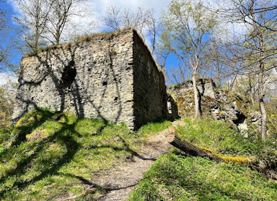 czechia/north-bohemia/attraction/hrad-jencov