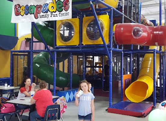 indiana/muncie/attraction/escapades-family-fun-center