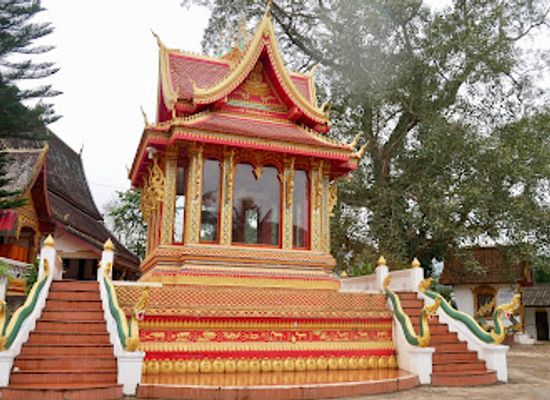 laos/phongsaly-province/attraction/phachao-singkham-temple