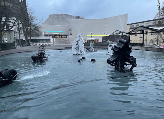 switzerland/basel/grossbasel/attraction/tinguely-fountain
