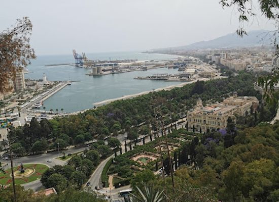 spain/malaga/la-malagueta/attraction/jardines-de-puerta-oscura