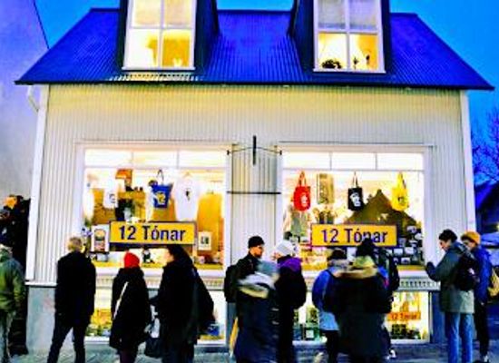 iceland/borgarfjörður/attraction/12-tonar