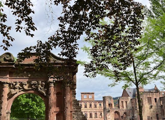germany/heidelberg/attraction/elizabeth-gate