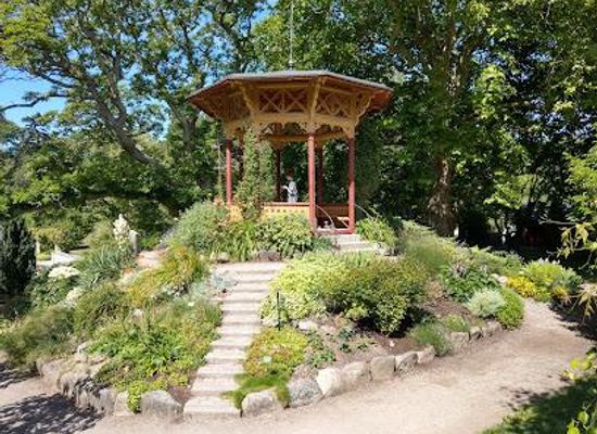 sweden/visby/attraction/dbw-s-botanical-garden