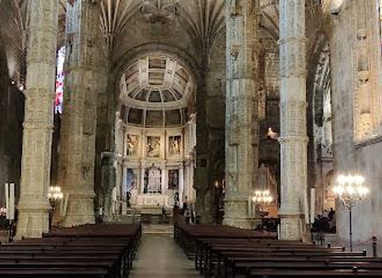 portugal/lisbon/attraction/igreja-de-santa-maria-de-belem