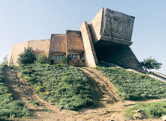 georgia/kvemo-kartli/attraction/former-archaeology-museum