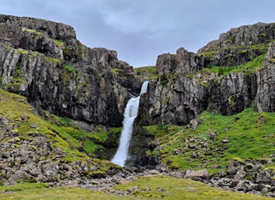 iceland/eastern-region/attraction/snaedalsfoss-waterfall