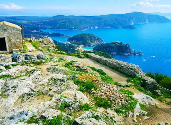 greece/corfu/dassia/attraction/angelokastro
