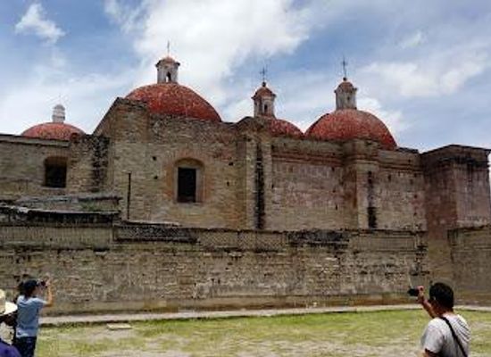 mexico/valles-centrales-of-oaxaca/attraction/san-pablo-villa-de-mitla
