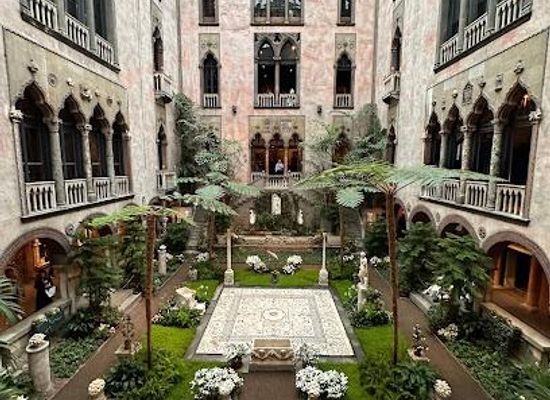 iowa/newton/attraction/isabella-stewart-gardner-museum