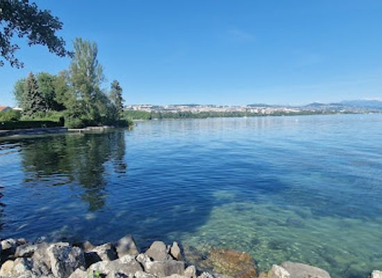 switzerland/vaud/attraction/plage-du-pelican