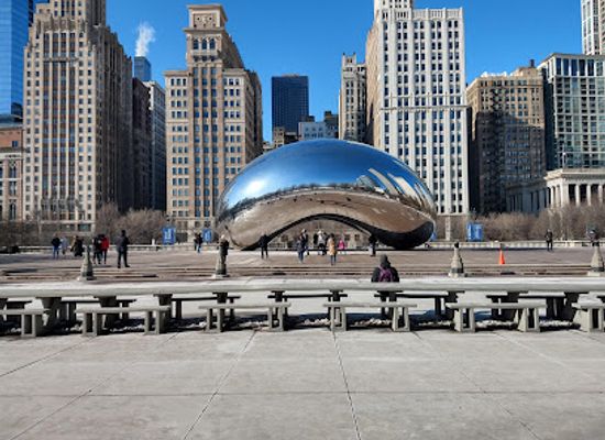 illinois/chicago/the-loop/attraction/millennium-park