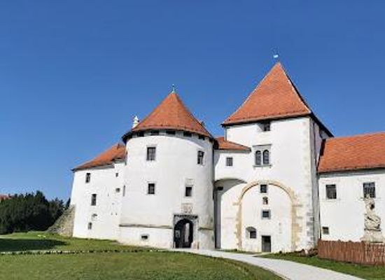 slovenia/ptuj/attraction/old-town-varazdin