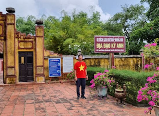 vietnam/tam-ky/attraction/dinh-thach-tan-dia-dao-ky-anh-quang-nam