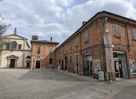 italy/milan/attraction/piazza-carrobiolo