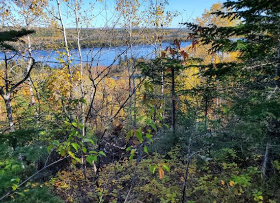 minnesota/gunflint-trail/attraction/northern-light-lake-overlook-trailhead