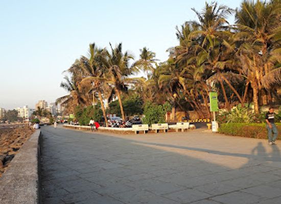 india/mumbai/bandra/attraction/bandra-sea-view