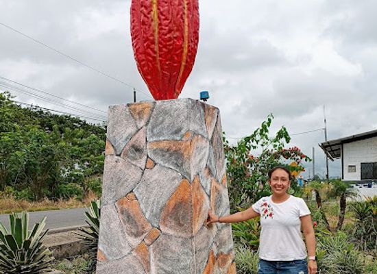 ecuador/northwest-coast/attraction/monumento-al-cacao