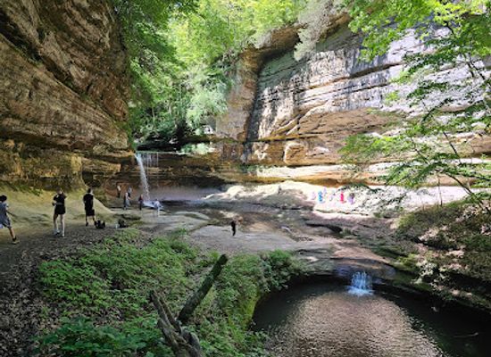 illinois/matthiessen-state-park/attraction/starved-rock-state-park-visitor-center