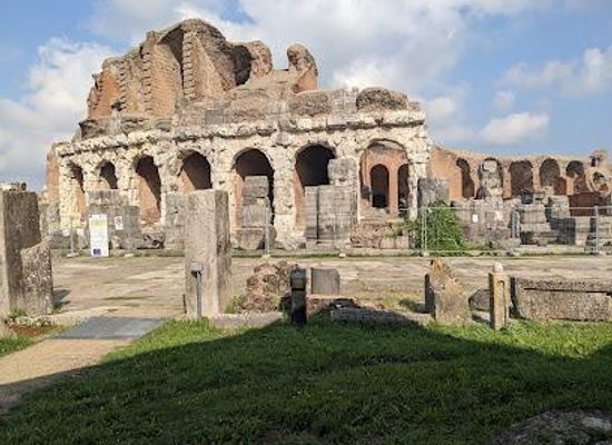 italy/sannio/attraction/anfiteatro-campano