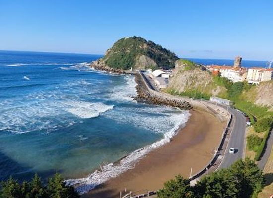 spain/san-sebastian/attraction/gaztetape-beach