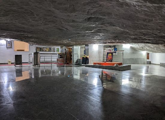india/south-india/attraction/shri-gavi-cave-temple