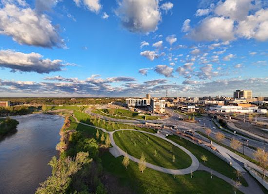 north-dakota/fargo/fargo-moorhead/attraction/statue-of-liberty-park