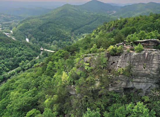 kentucky/cumberland-plateau/attraction/chained-rock