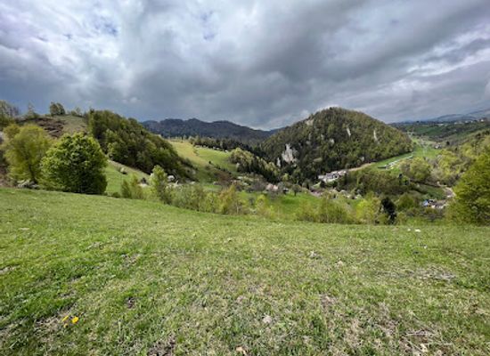 romania/bran-moieciu/attraction/pointview-pestera