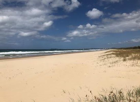 australia/noosa/attraction/mudjimba-beach