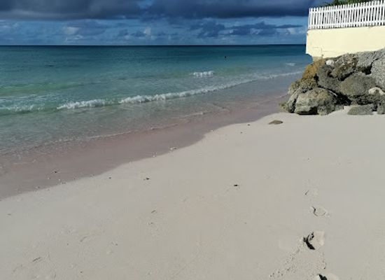 barbados/christ-church/attraction/sea-breeze-beach