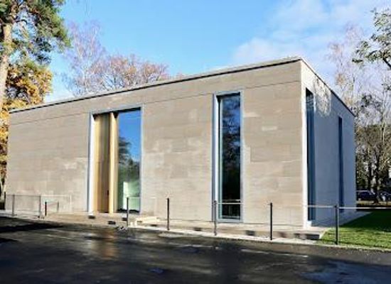 germany/berlin/attraction/galerie-bastian