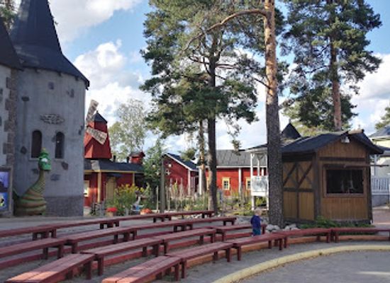 finland/pirkanmaa/attraction/doghill-fairytale-farm