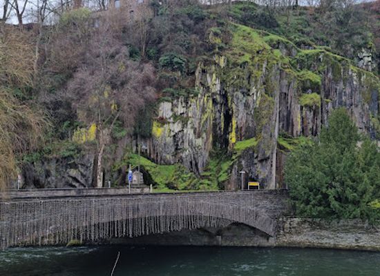 belgium/luxembourg/attraction/pont-de-pierre