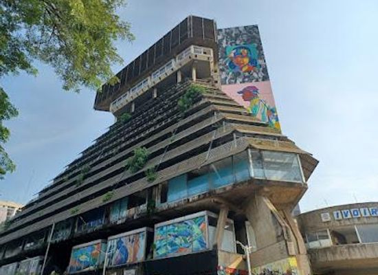 cote-d-ivoire/abidjan/attraction/la-pyramide