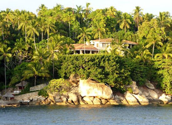 mexico/acapulco/attraction/fiesta-bonanza-yachts