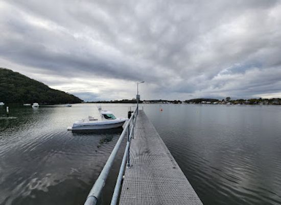 australia/central-coast/attraction/phegans-bay-public-wharf