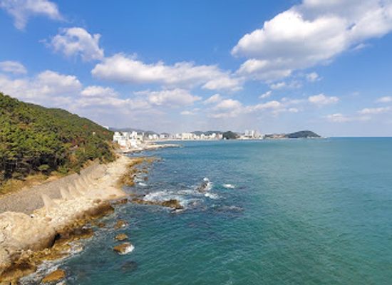 south-korea/busan/haeundae/attraction/haeundae-blueline-park-cheongsapo-station