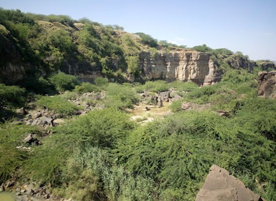 india/kutch/attraction/palar-dhuna-waterfall