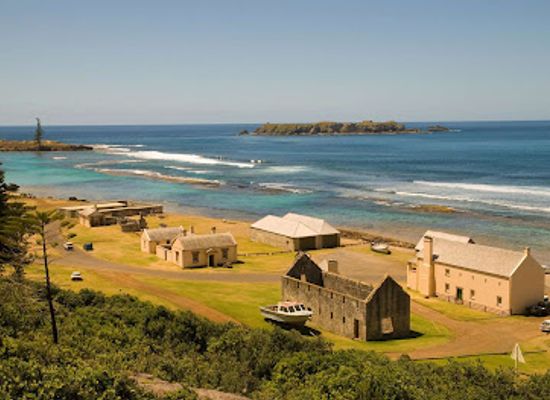 norfolk-island/anson-bay/attraction/kameniya-plazh