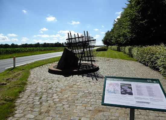 denmark/herning/landmark/mindesten-for-jens-vejmand